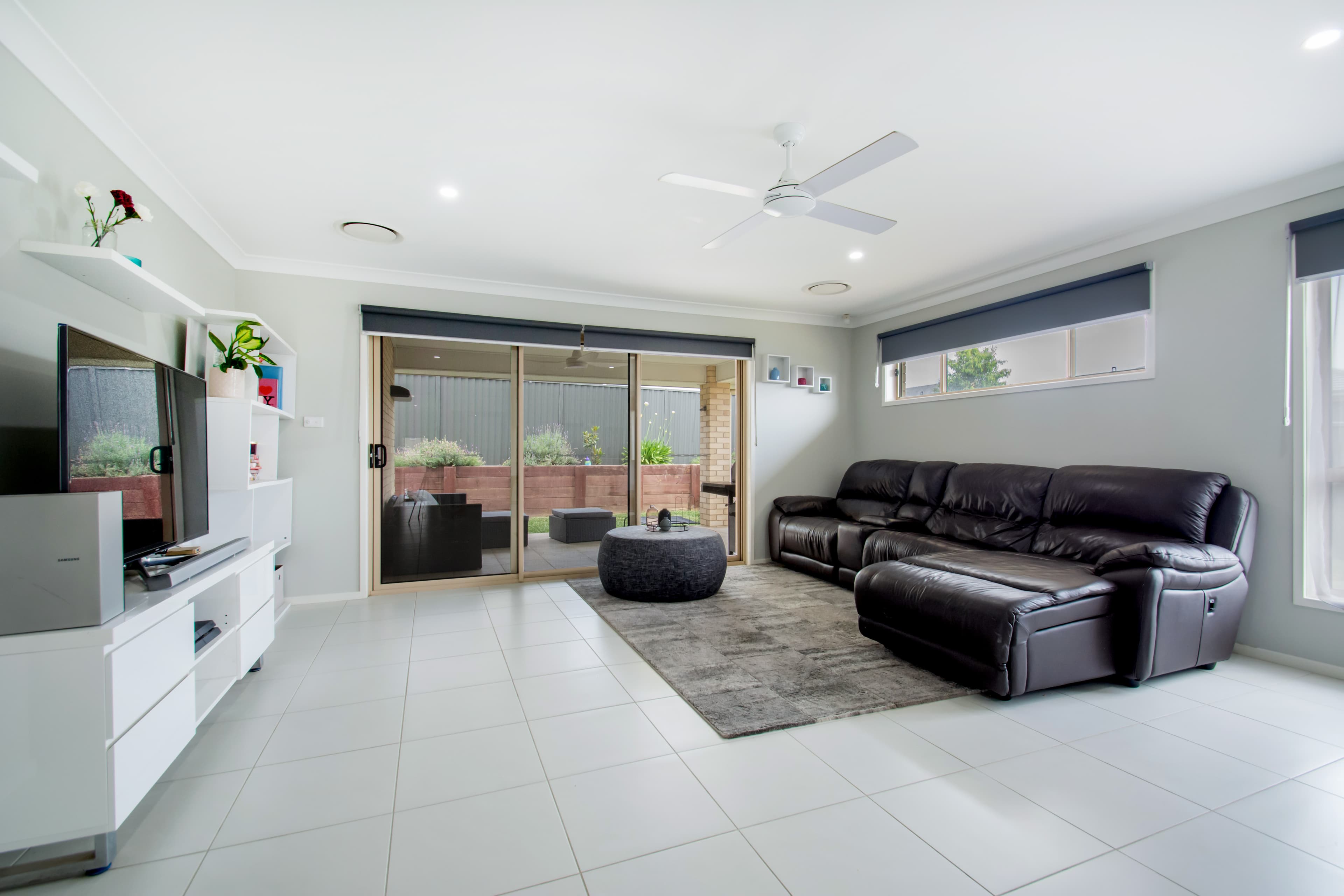 1 Minnaville Close, GLENMORE PARK, Glenmore Park - Thumbnail 6
