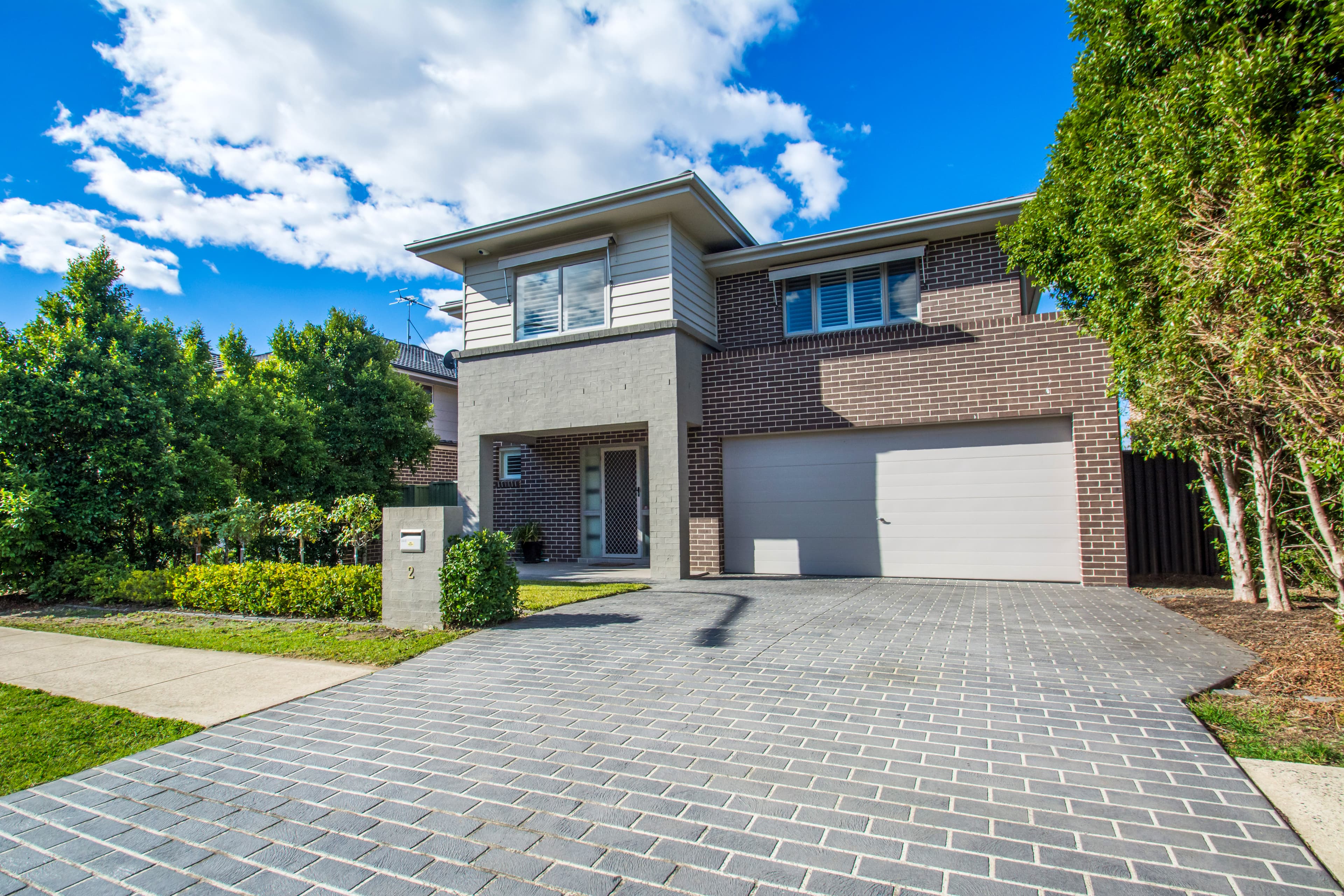 2 Jindalee Place, GLENMORE PARK, Glenmore Park - Image 1