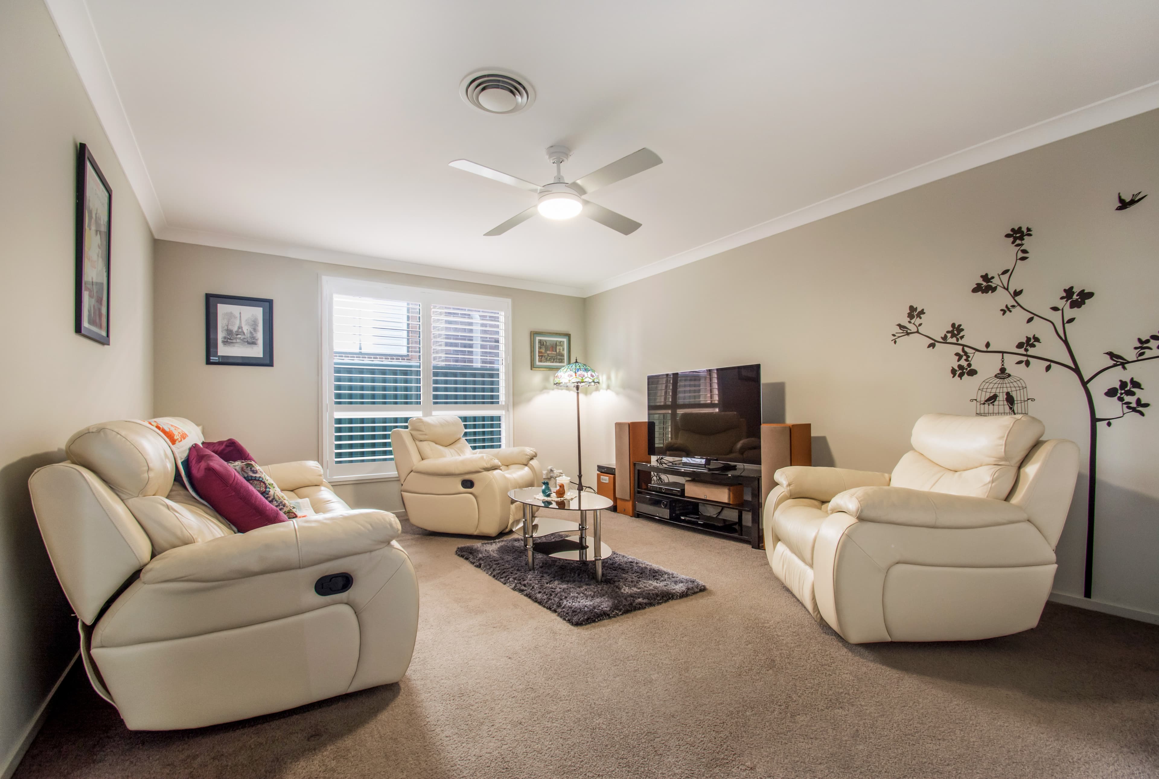 2 Jindalee Place, GLENMORE PARK, Glenmore Park - Thumbnail 2
