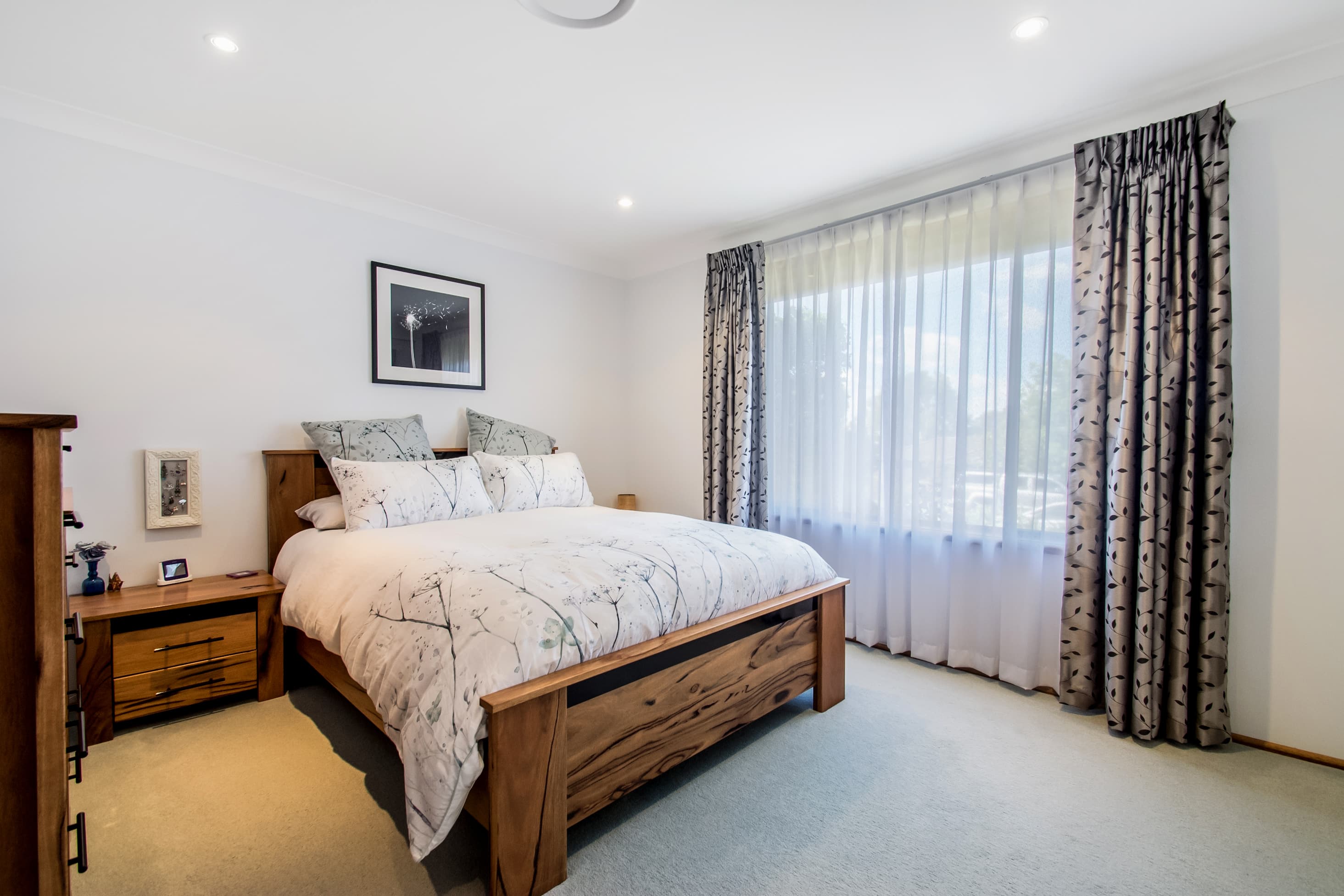 54 Centre Crescent, BLAXLAND, Blaxland - Thumbnail 2