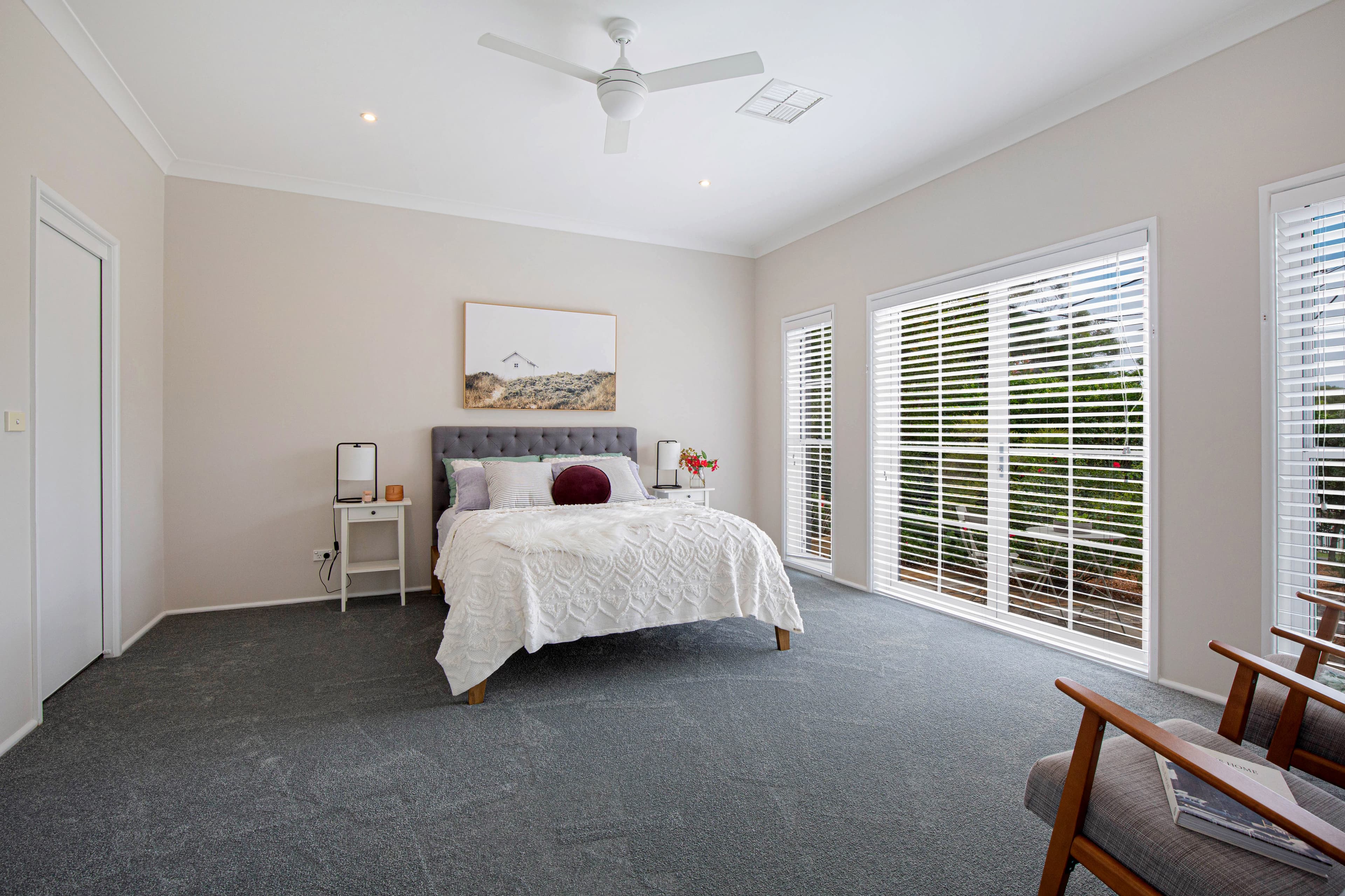 8 Matthew Parade, BLAXLAND, Blaxland - Thumbnail 4