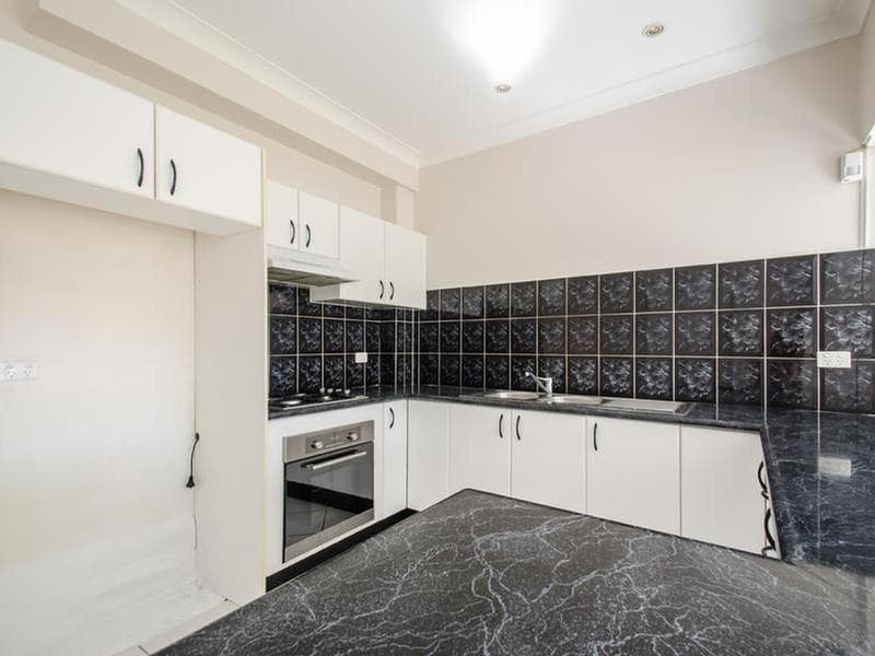 2 Giles Close, GLENMORE PARK, Glenmore Park - Thumbnail 6