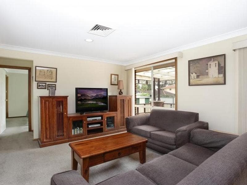 9 Jasmine Close, GLENMORE PARK, Glenmore Park - Thumbnail 4
