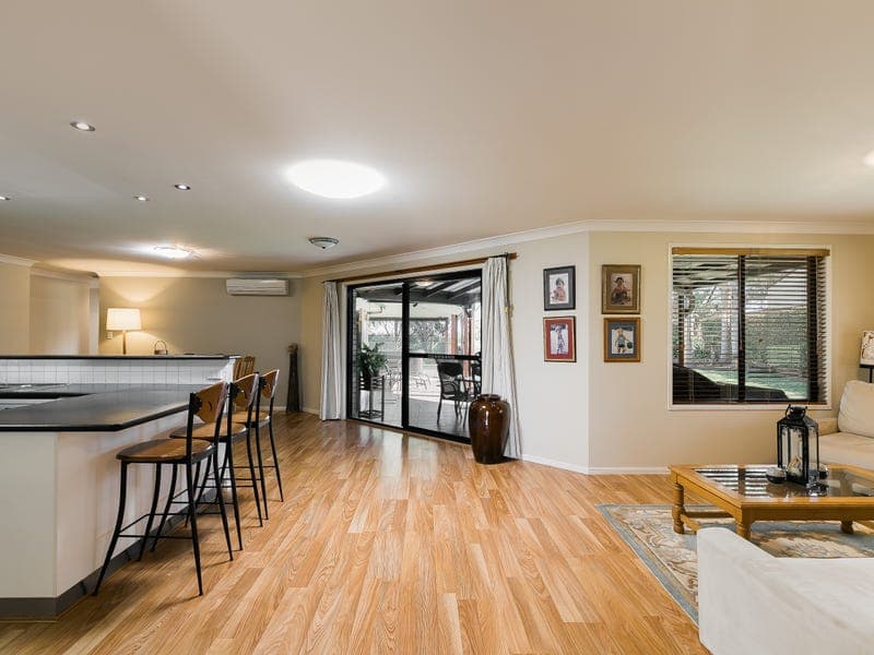 4 Ashley Court, Highfields - Thumbnail 8