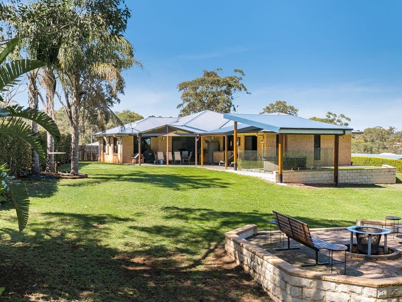 4 Ashley Court, Highfields - Image 1