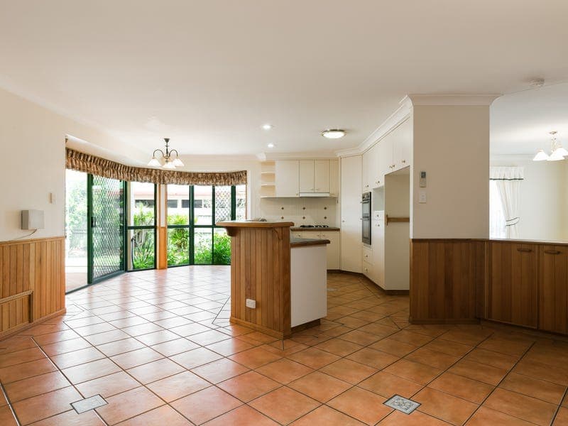 4 Malcolm Close, Middle Ridge - Thumbnail 5