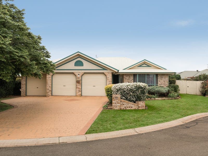 4 Malcolm Close, Middle Ridge - Image 1