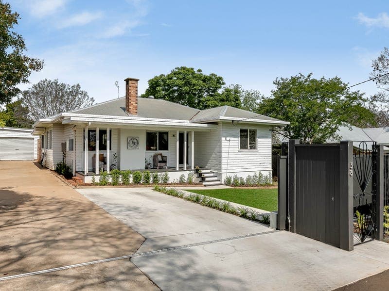 58 Mary Street, Mount Lofty - Thumbnail 2