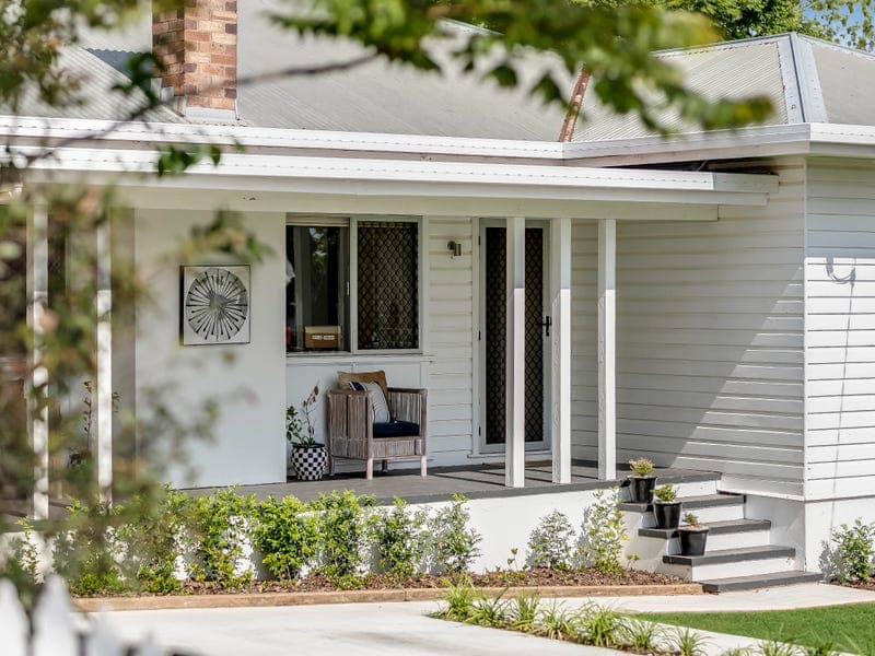 58 Mary Street, Mount Lofty - Image 1