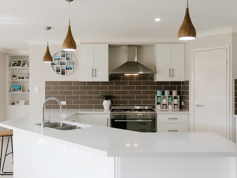 6 Sienna Drive, Glenvale - Thumbnail 4