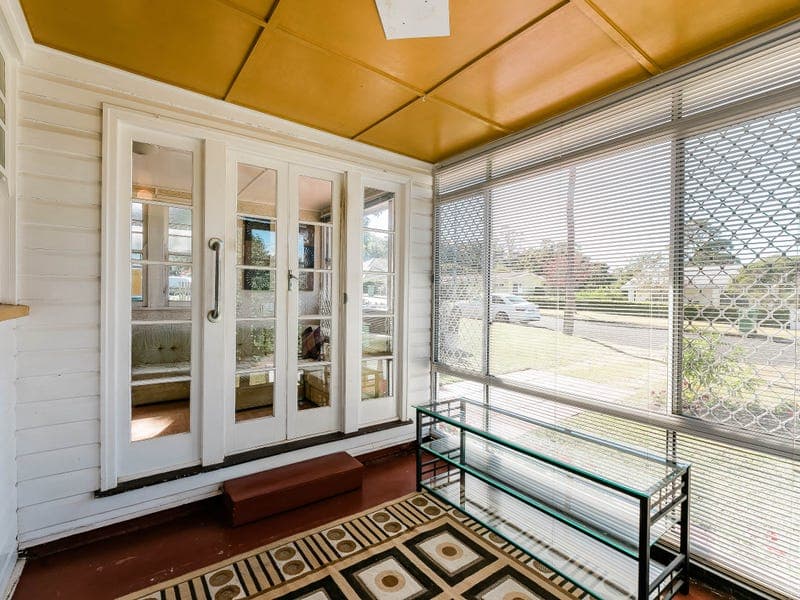 15 Glendower Street, Mount Lofty - Thumbnail 3