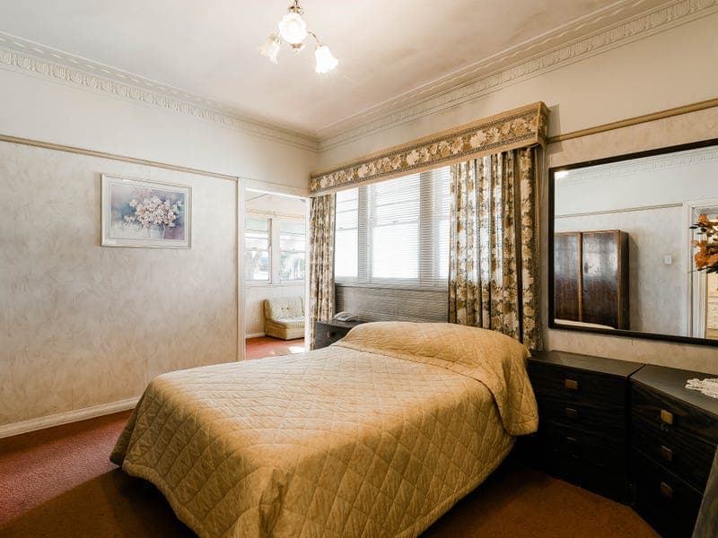 15 Glendower Street, Mount Lofty - Thumbnail 8