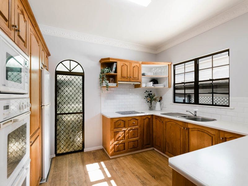9 Goodwood Street, Newtown - Thumbnail 5