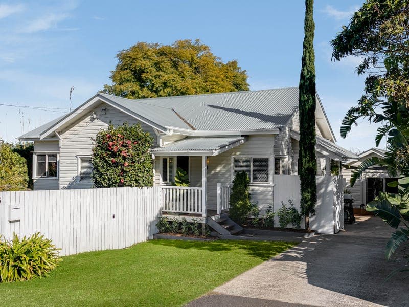 3 Sourris Street, Mount Lofty - Thumbnail 2