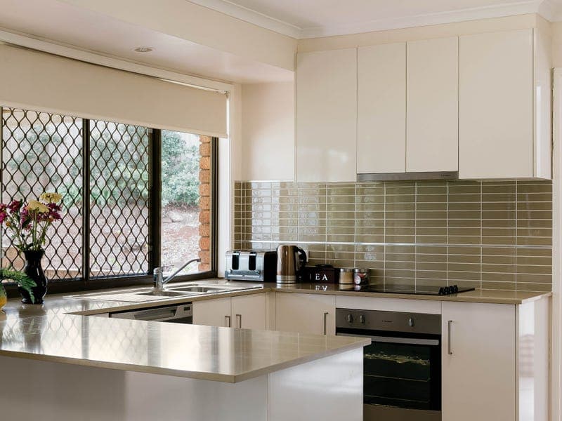 15 Mahogany Street, Newtown - Thumbnail 2