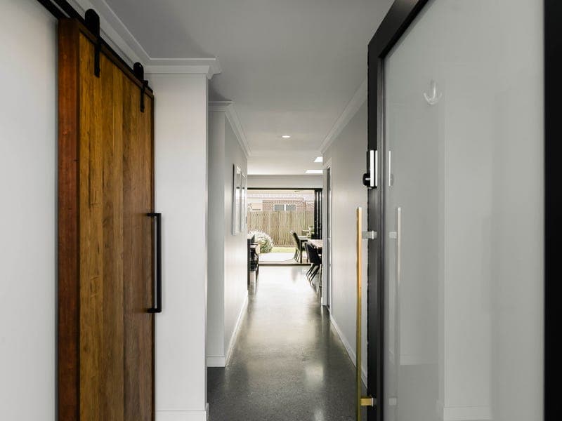1 Sienna Drive, Glenvale - Thumbnail 3