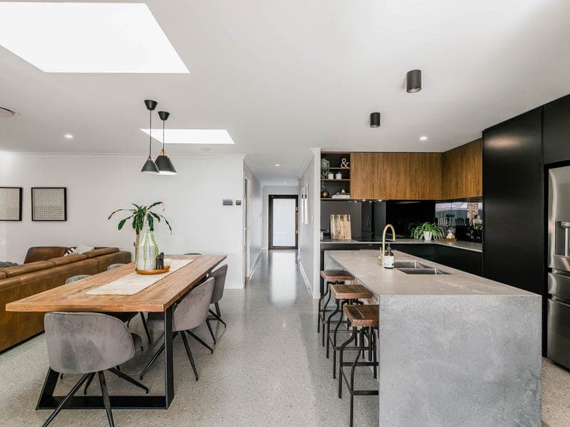 1 Sienna Drive, Glenvale - Thumbnail 4