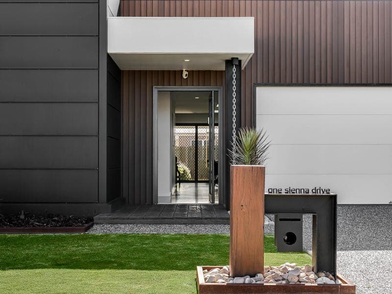 1 Sienna Drive, Glenvale - Image 1