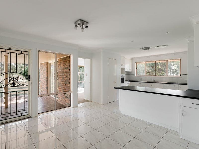 128 Old Homebush Road, Gowrie Junction - Thumbnail 4