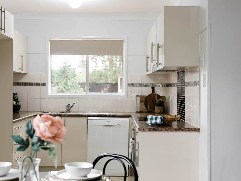 38 Weetwood Street, Newtown - Thumbnail 8