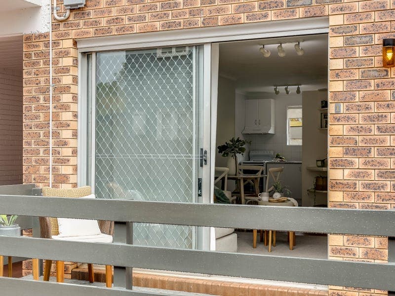1/8 James Street, Rangeville - Thumbnail 2