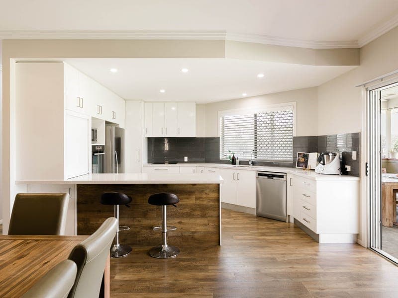 3 Sovereign Drive, Meringandan West - Thumbnail 4