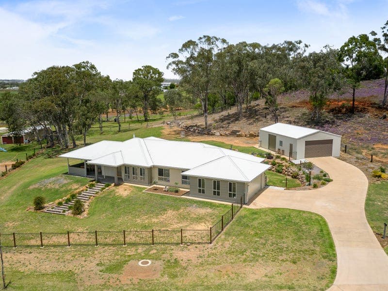3 Sovereign Drive, Meringandan West - Image 1