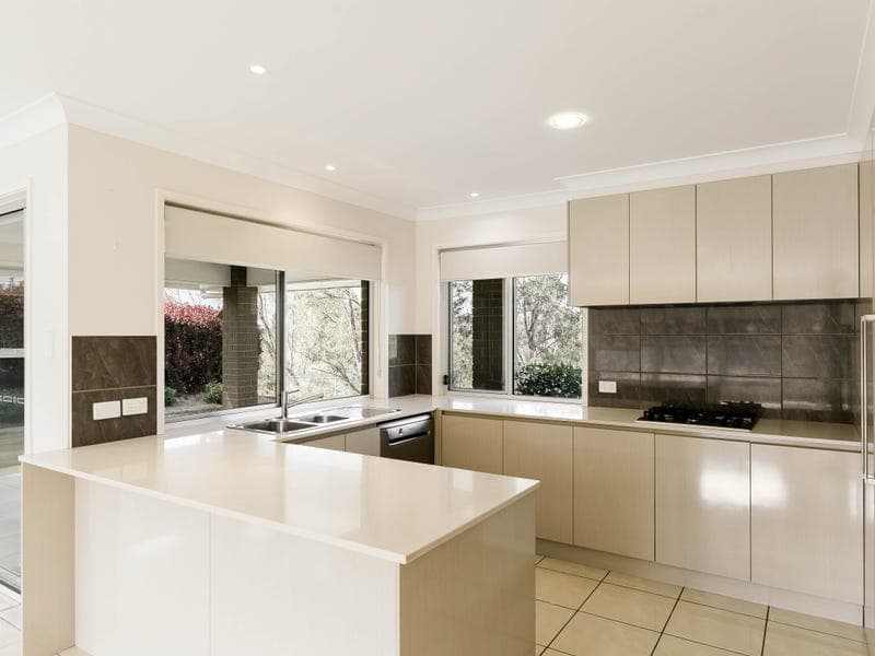 64 Skyline Drive, Blue Mountain Heights - Thumbnail 4