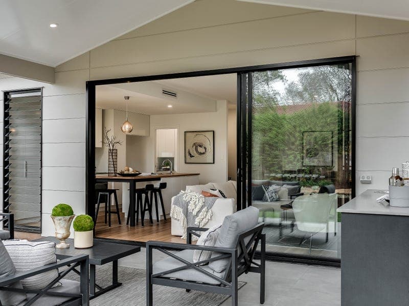 House 1/6 Webb Street, Rangeville - Thumbnail 2