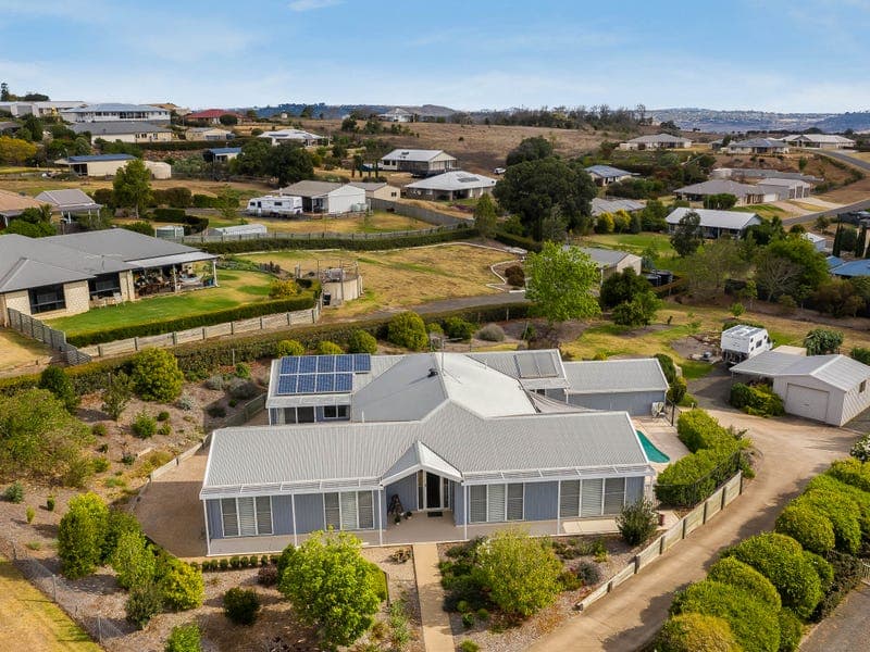 5 Liam Drive, Highfields - Image 1