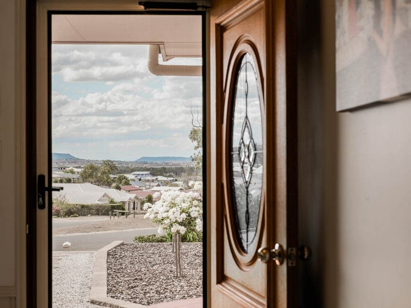11 Jacob Court, Westbrook - Thumbnail 2