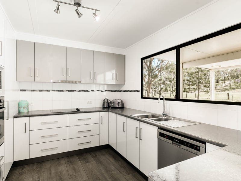 14 Thomas Street, Meringandan West - Thumbnail 6