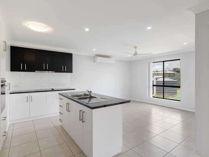 117 Entabeni Drive, Kearneys Spring - Thumbnail 4