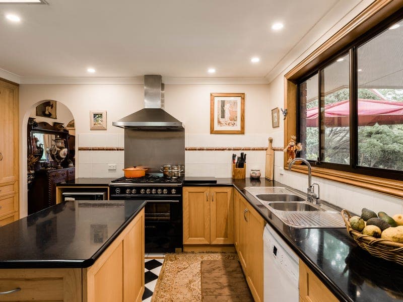 4 Blue Meadow Court, Blue Mountain Heights - Thumbnail 7