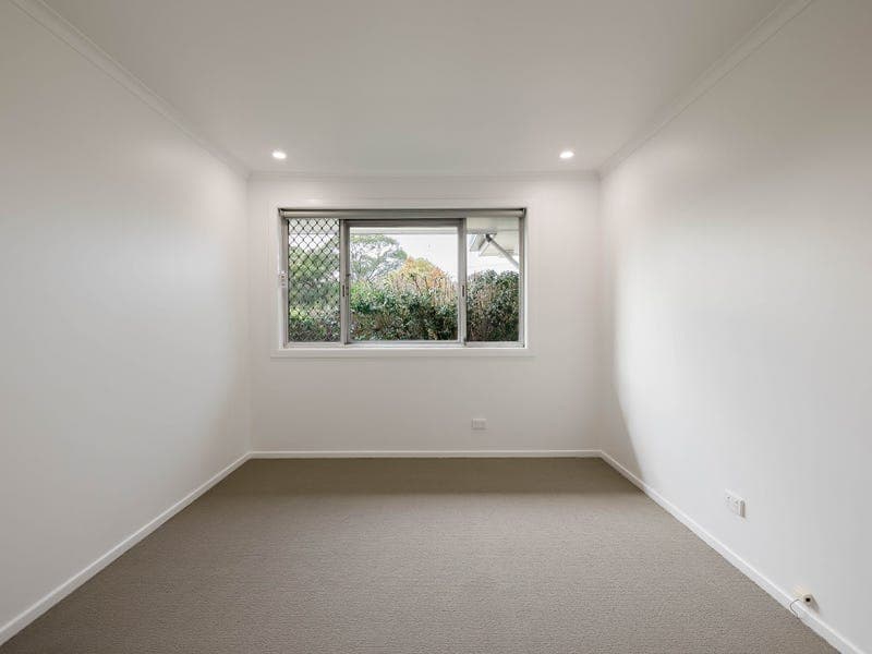 1 Wessex Street, Harristown - Thumbnail 7