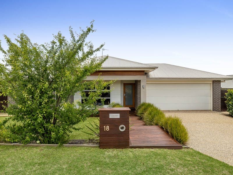 18 Sportsman Drive, Kleinton - Image 1