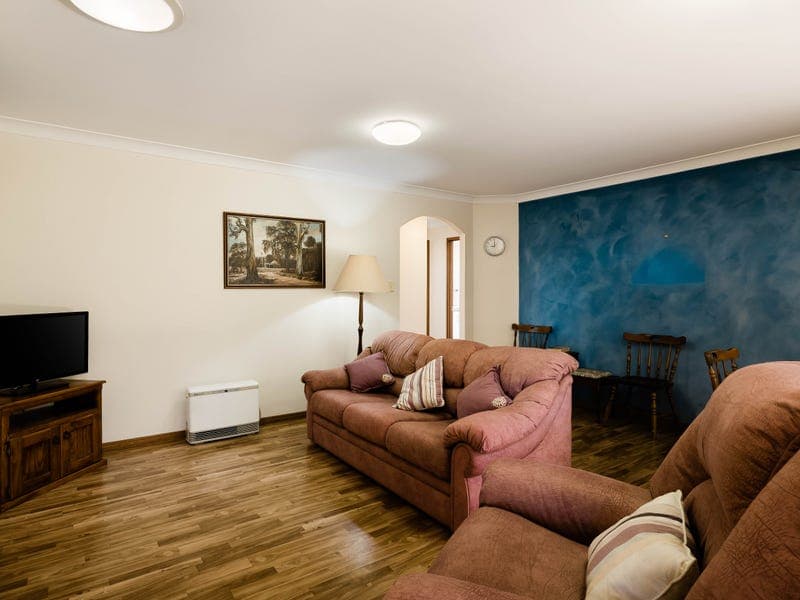 25 Nash Drive, Glenvale - Thumbnail 5