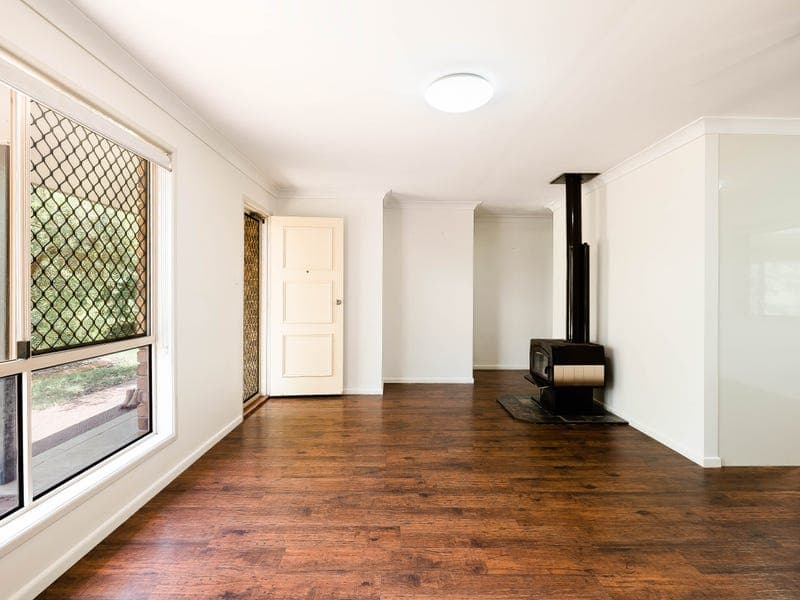 8 Lawmere Court, Kingsthorpe - Thumbnail 2