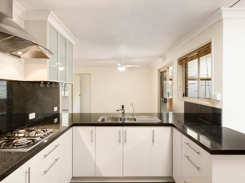 8 Lawmere Court, Kingsthorpe - Thumbnail 4