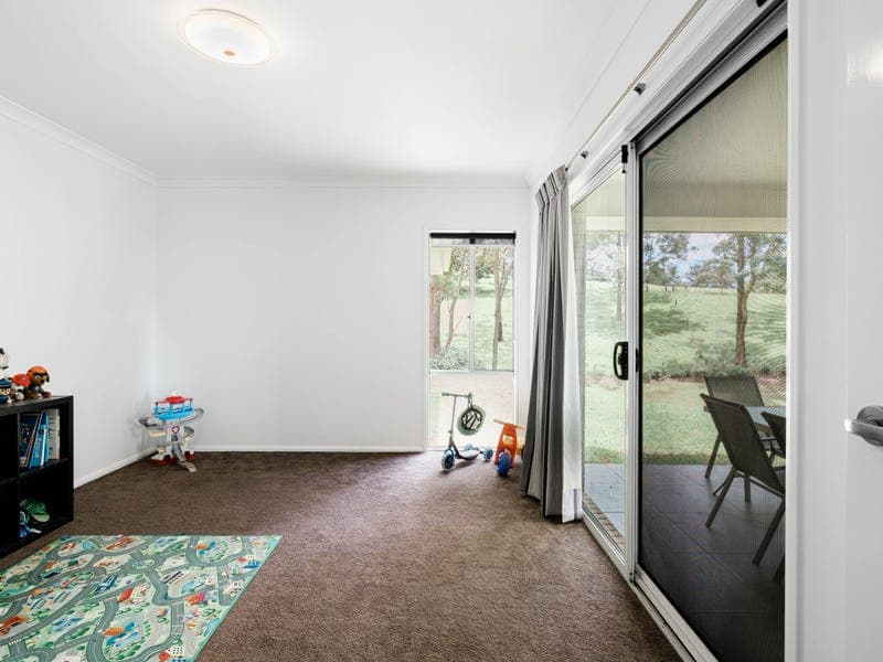 9 Guido Avenue, Blue Mountain Heights - Thumbnail 8
