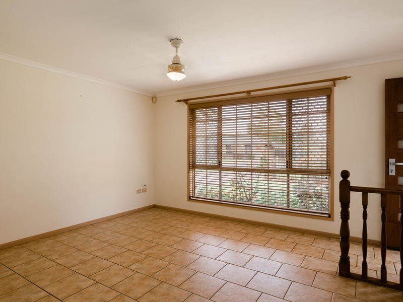 96 Hursley Road, Newtown - Thumbnail 2