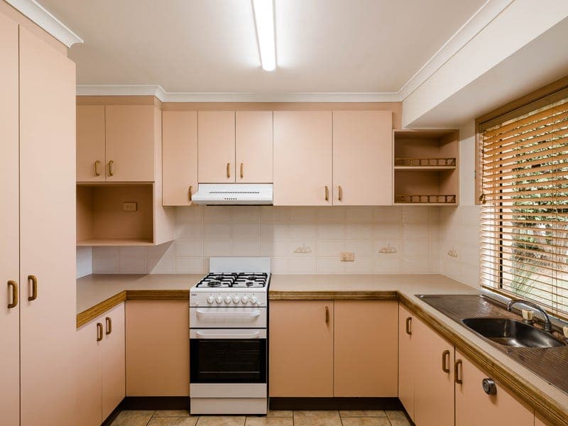 96 Hursley Road, Newtown - Thumbnail 5