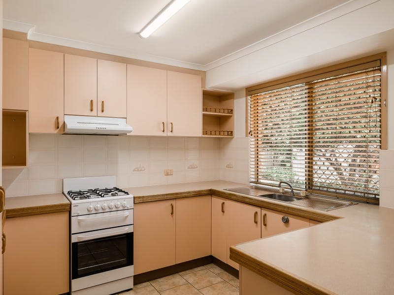 96 Hursley Road, Newtown - Thumbnail 6