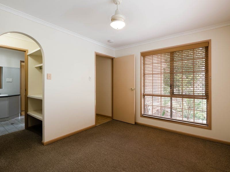 96 Hursley Road, Newtown - Thumbnail 8