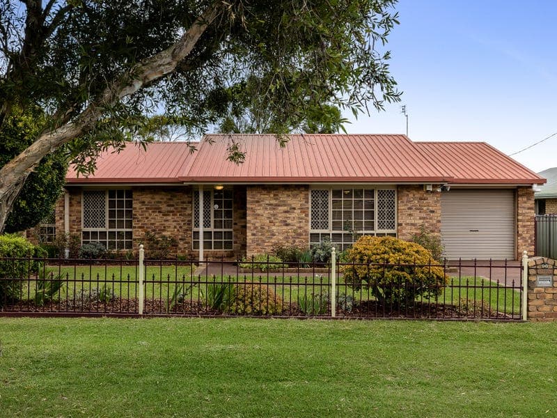 96 Hursley Road, Newtown - Image 1