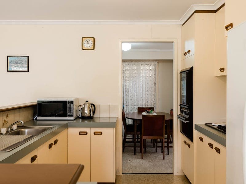 6 Jull Drive, Centenary Heights - Thumbnail 5