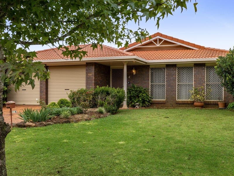 6 Jull Drive, Centenary Heights - Image 1