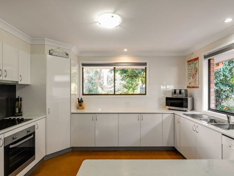 9 Sirron Street, Blue Mountain Heights - Thumbnail 3
