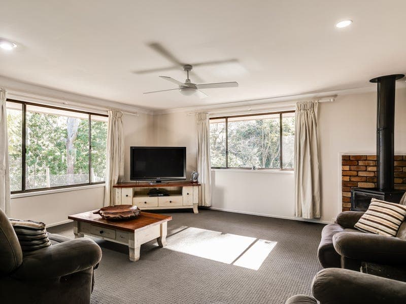 9 Sirron Street, Blue Mountain Heights - Thumbnail 4