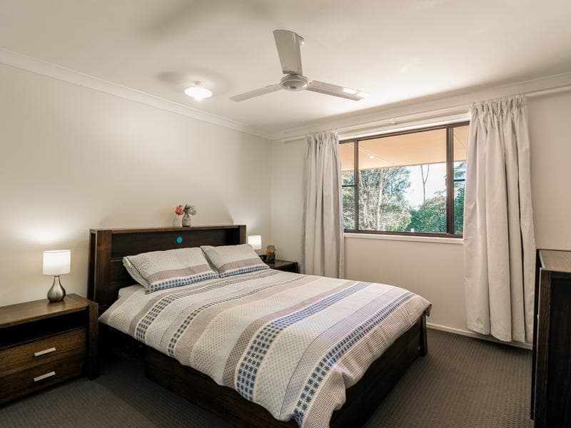 9 Sirron Street, Blue Mountain Heights - Thumbnail 6